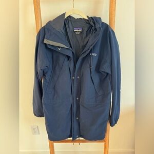 Patagonia Navy Hooded Rain and Wind Jacket Small